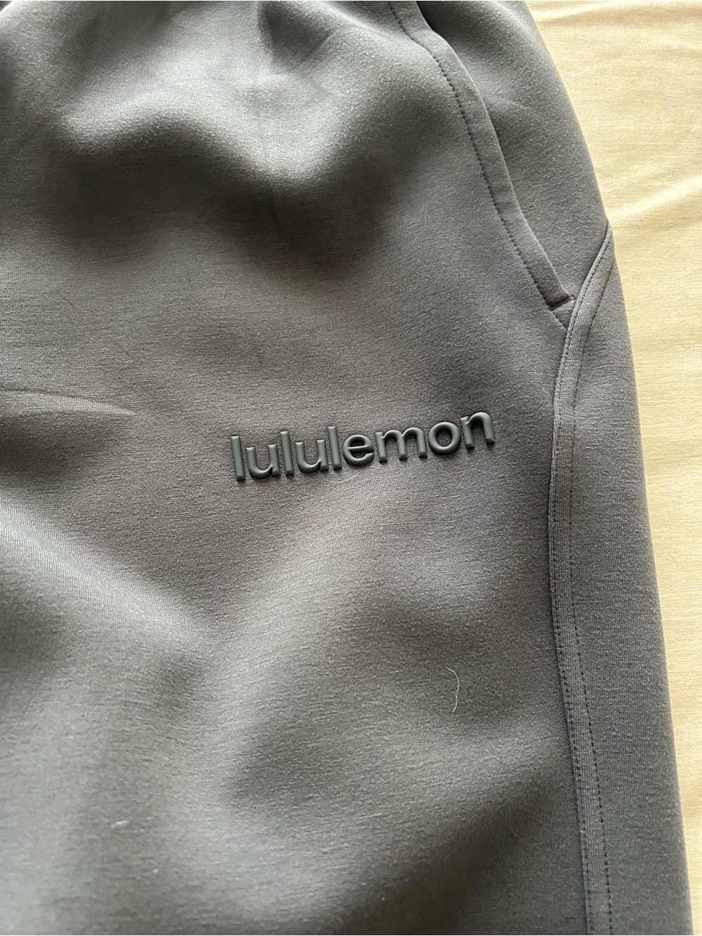 lululemon athletica Slate Gray Wide-Leg Track Joggers size 4- never worn